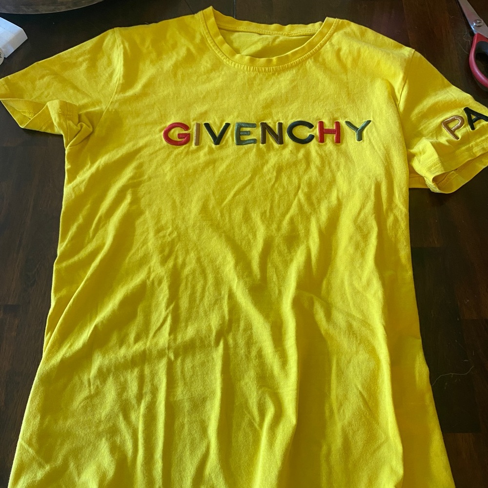 Givenchy yellow childrens tee with embroidered letters.